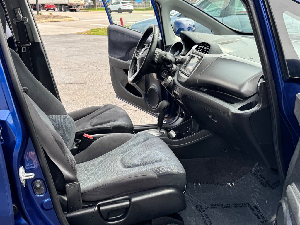 Used 2010 Honda Fit Sport image 19