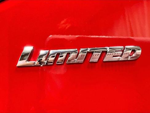 Used 2022 Toyota Tundra Limited AWD/4WD image 8