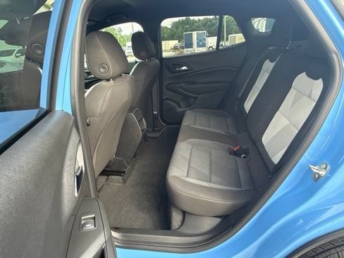 Used 2024 Chevrolet Trax RS FWD image 16