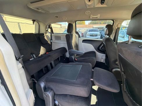Used 2012 Dodge Grand Caravan Crew image 11