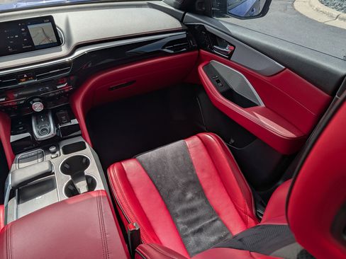 Used 2023 Acura MDX A-Spec image 11