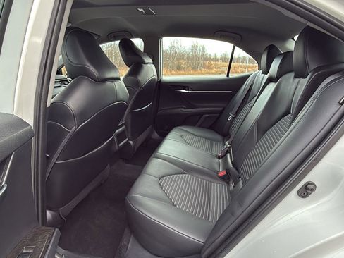 Used 2022 Toyota Camry SE image 24