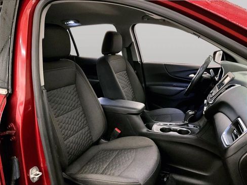 Used 2019 Chevrolet Equinox LT image 7