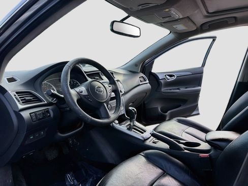 Used 2016 Nissan Sentra SR w/ SR Premium Package FWD image 10