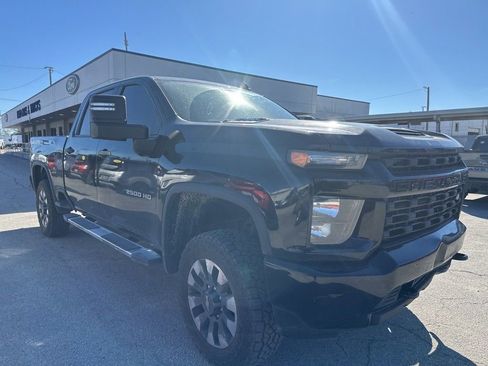 Used 2022 Chevrolet Silverado 2500 Custom w/ Custom Value Package image 8
