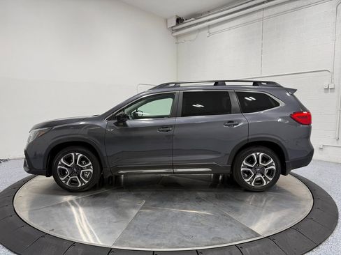 Used 2024 Subaru Ascent Limited w/ Technology Package AWD/4WD image 4