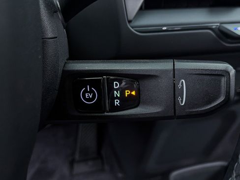 Used 2024 Kia EV9 Light Long Range image 25