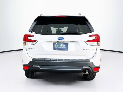Used 2019 Subaru Forester Premium image 7