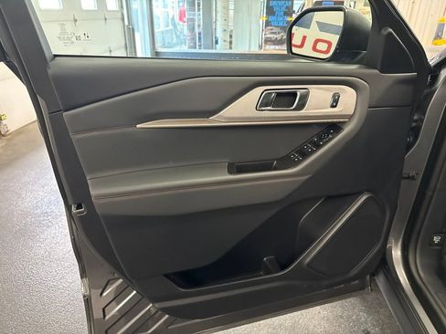 New 2026 Ford Explorer Active AWD/4WD image 16
