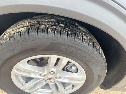 Certified 2024 Ford Explorer XLT w/ Equipment Group 202A image 38