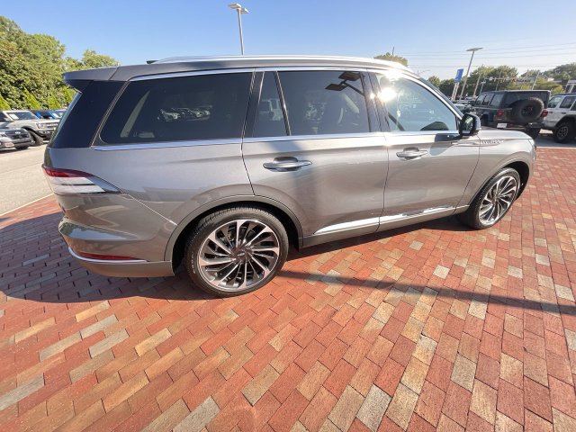 Used 2025 Lincoln Aviator Reserve w/ Illumination Package RWD image 36