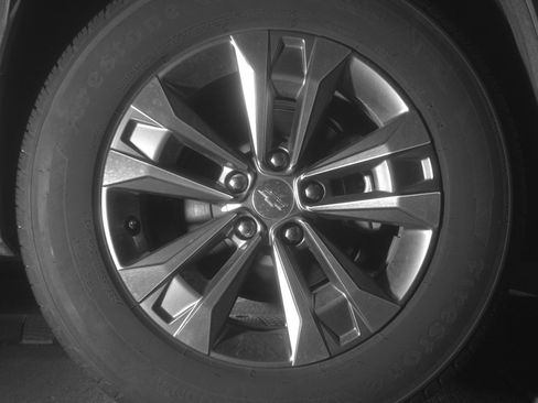 Used 2025 Chevrolet Equinox LT image 15