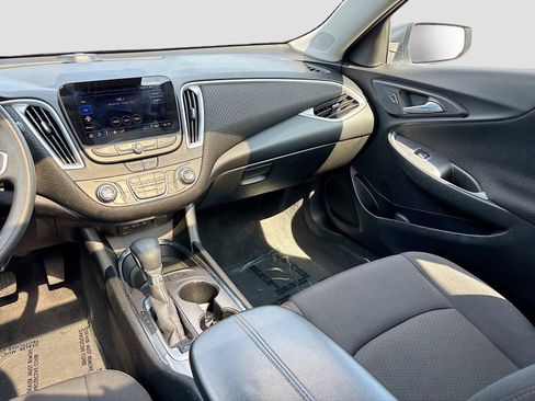 Used 2024 Chevrolet Malibu LT FWD image 23