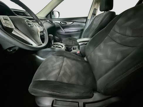 Used 2016 Nissan Rogue S w/ S Family Package FWD image 13