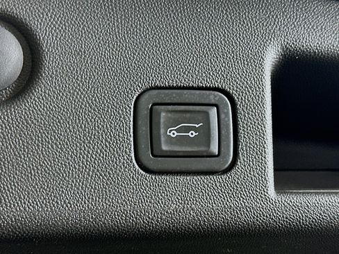 Used 2022 Chevrolet Equinox LT image 30