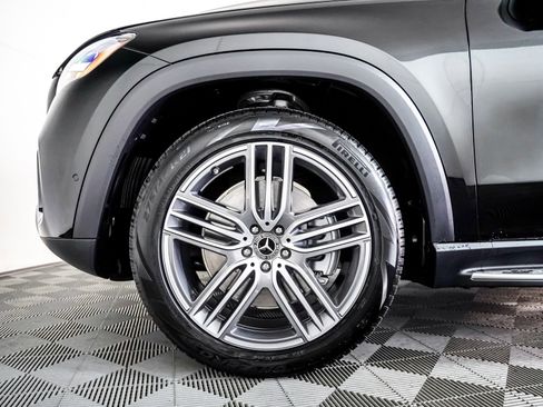 New 2026 Mercedes-Benz GLS 450 4MATIC image 6
