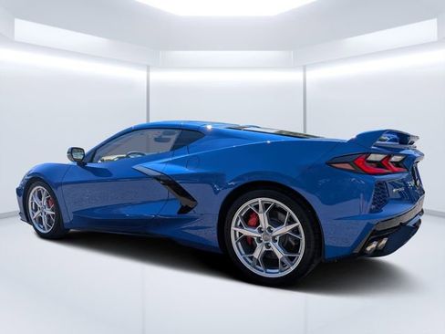 Used 2022 Chevrolet Corvette Stingray Premium Cpe w/ Z51 Performance Package RWD image 5