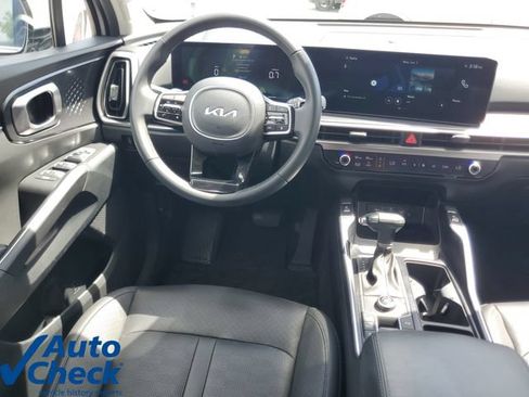 Used 2024 Kia Sorento S w/ Panoramic Sunroof Package FWD image 16