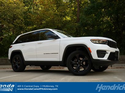 Used 2022 Jeep Grand Cherokee Altitude