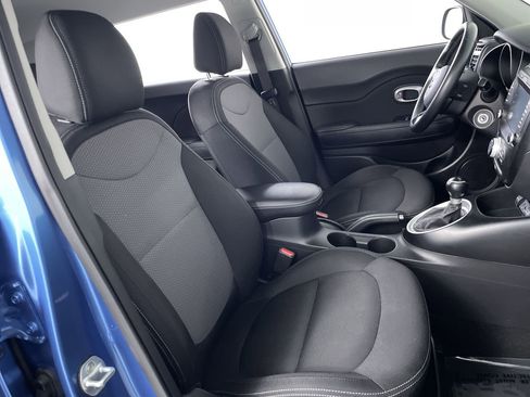 Used 2019 Kia Soul + image 23