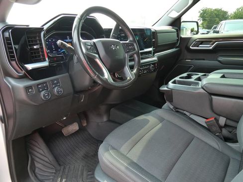 Certified 2022 Chevrolet Silverado 1500 RST AWD/4WD image 23