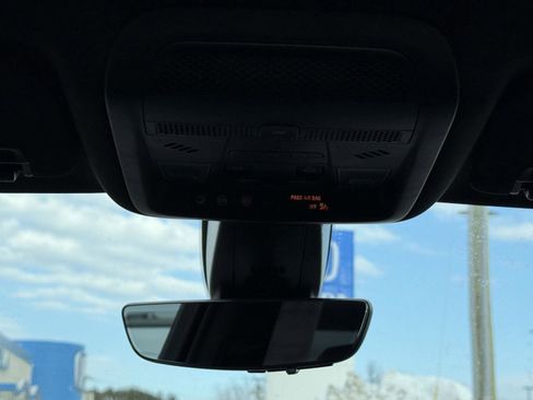 Used 2020 Cadillac XT6 Premium Luxury image 24