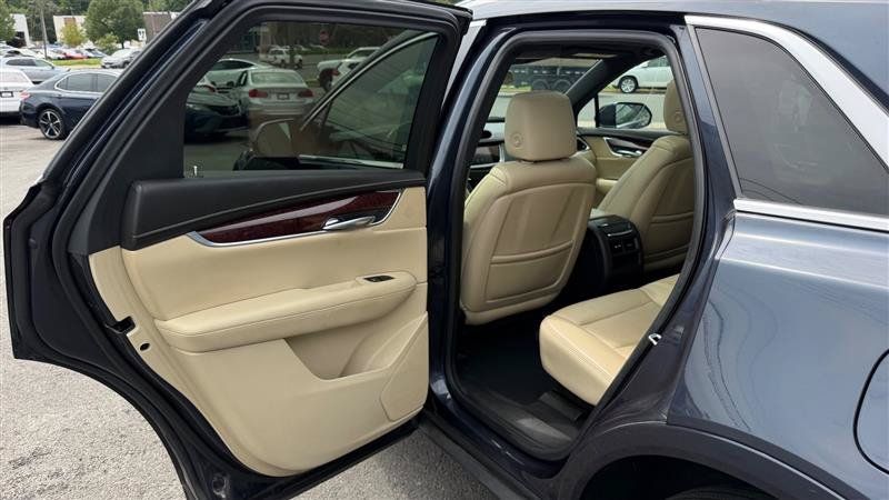 Used 2018 Cadillac XT5 Luxury w/ Driver Awareness Package AWD/4WD image 44