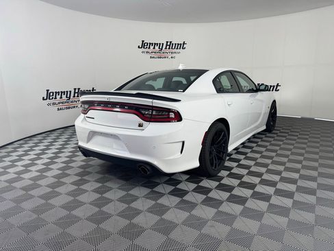 Used 2022 Dodge Charger Scat Pack w/ Dynamics Package image 8