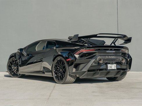 Used 2021 Lamborghini Huracan STO image 9