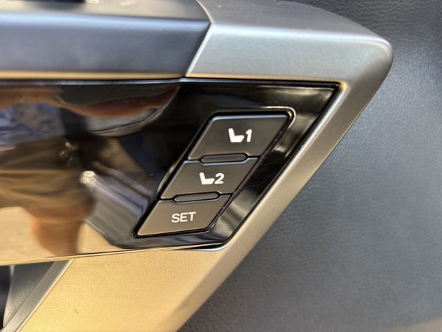 Used 2024 Toyota Sequoia Limited w/ Tow Technology Package AWD/4WD image 23