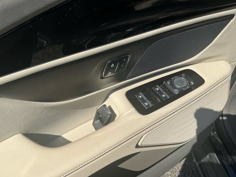 Certified 2024 Lincoln Nautilus Premier AWD/4WD image 16