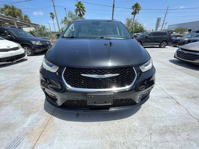 Used 2021 Chrysler Pacifica Touring-L