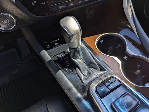 Used 2019 Lexus RX 350 AWD w/ Navigation Package image 24