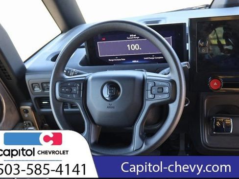 Used 2023 Chevrolet Brightdrop 600 w/ Active Safety Package 2 AWD/4WD image 13
