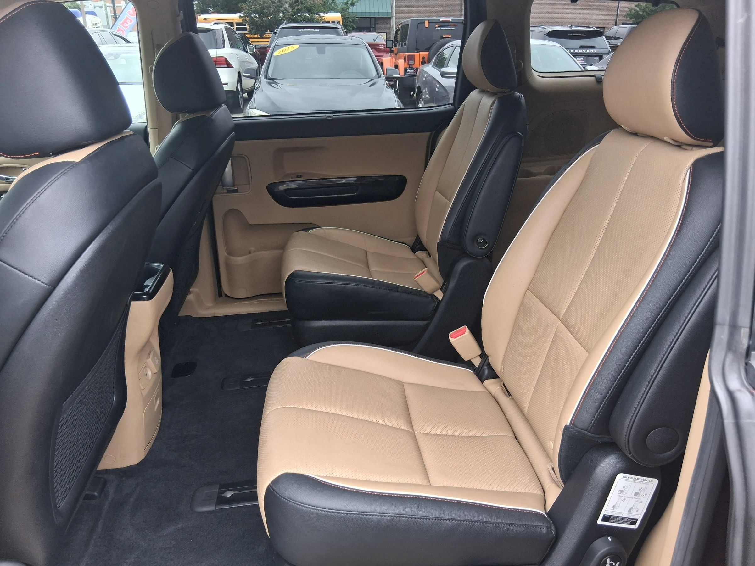 Used 2016 Kia Sedona SX FWD image 13