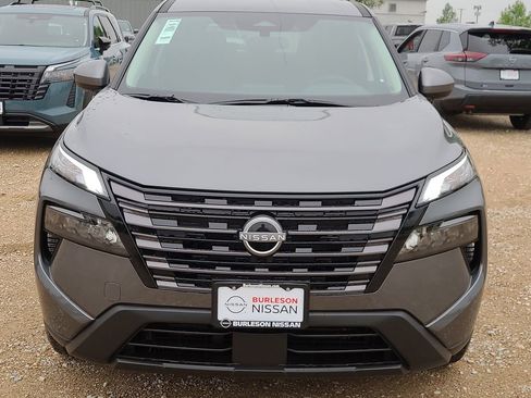 New 2026 Nissan Rogue SV FWD image 5