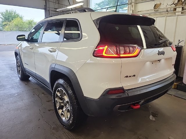 Used 2020 Jeep Cherokee Trailhawk AWD/4WD image 11