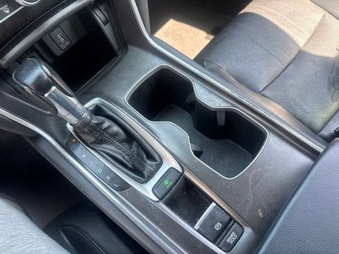 Used 2018 Honda Accord EX-L image 37