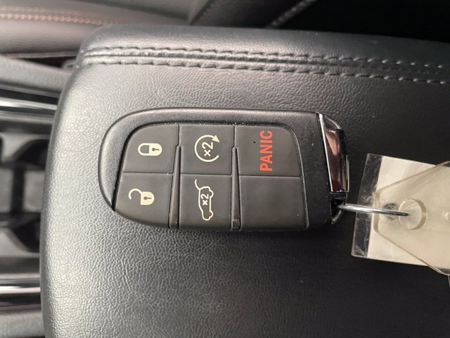 Used 2024 Jeep Compass Limited w/ Elite Group AWD/4WD image 24