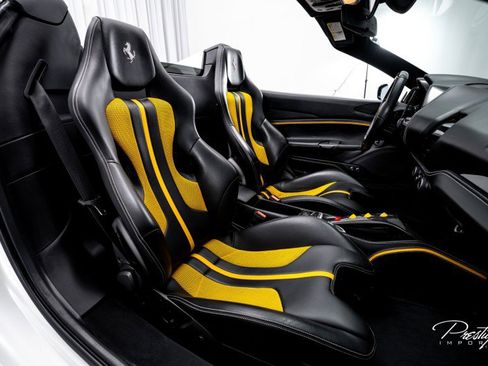 Used 2017 Ferrari 488 Spider image 40