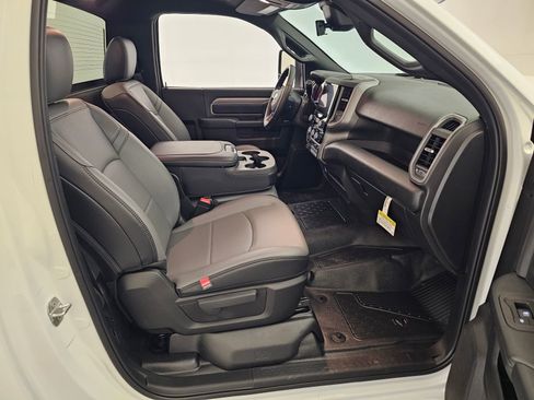 New 2026 RAM 5500 Tradesman AWD/4WD image 28