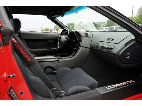 Used 1992 Chevrolet Corvette Coupe image 22