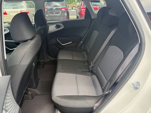 Used 2024 Kia Soul LX w/ Option Group 015 FWD image 22