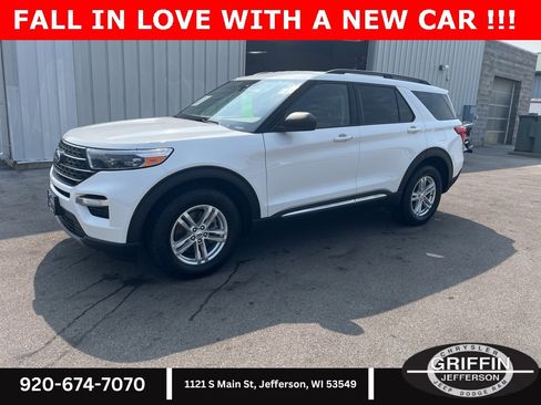 Used 2023 Ford Explorer XLT w/ Equipment Group 202A image 1