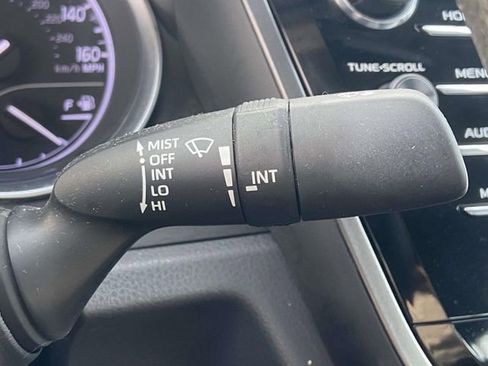 Used 2020 Toyota Camry LE image 27