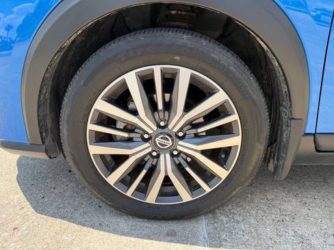 Used 2021 Nissan Kicks SR FWD image 5
