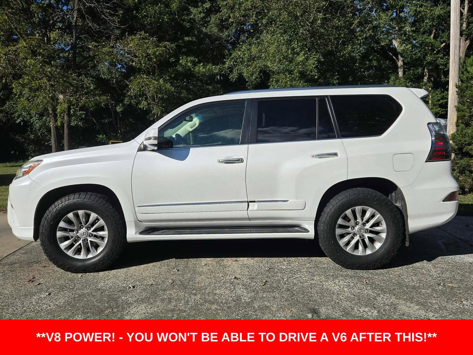 Used 2014 Lexus GX 460 w/ Premium Package AWD/4WD image 4