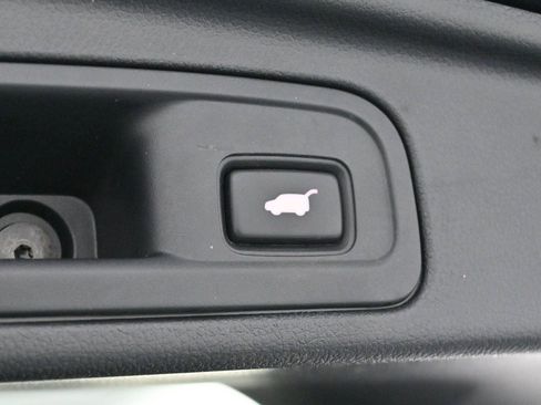 Used 2017 Honda Pilot EX-L image 10