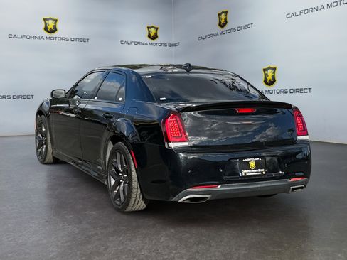 Used 2022 Chrysler 300 S w/ Comfort Group image 3