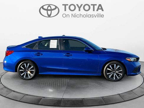 Used 2022 Honda Civic EX image 7